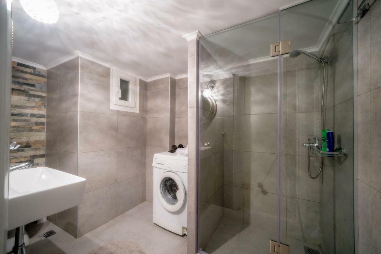 Acropolis Deluxe Apt. Lägenhet Thessaloníki Exteriör bild